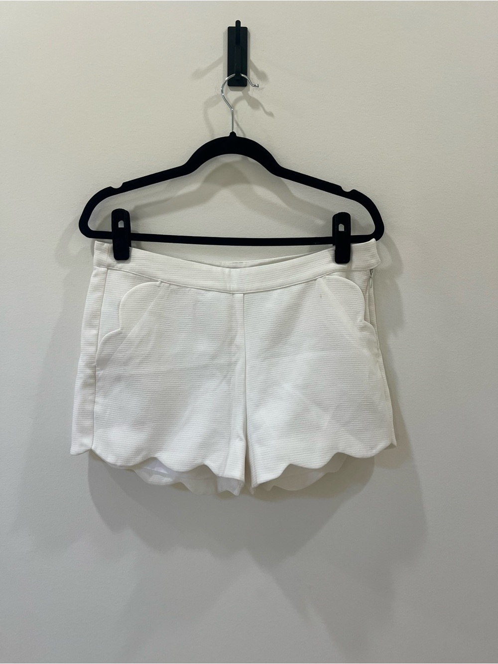 Foreign Exchange White Scalloped Hem High-Waist Shorts